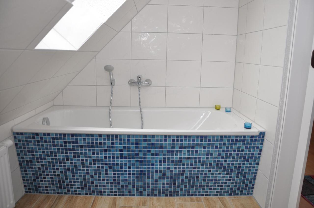 Ferienhaus Müritzzauber / 1 Zimmer Dachgeschoss-Appartement Röbel Exterior foto